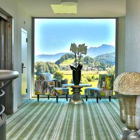 Zimmer und Studios im Hotel Rhy in Oberriet Zimmer und Studios im Hotel Rhy in Oberriet